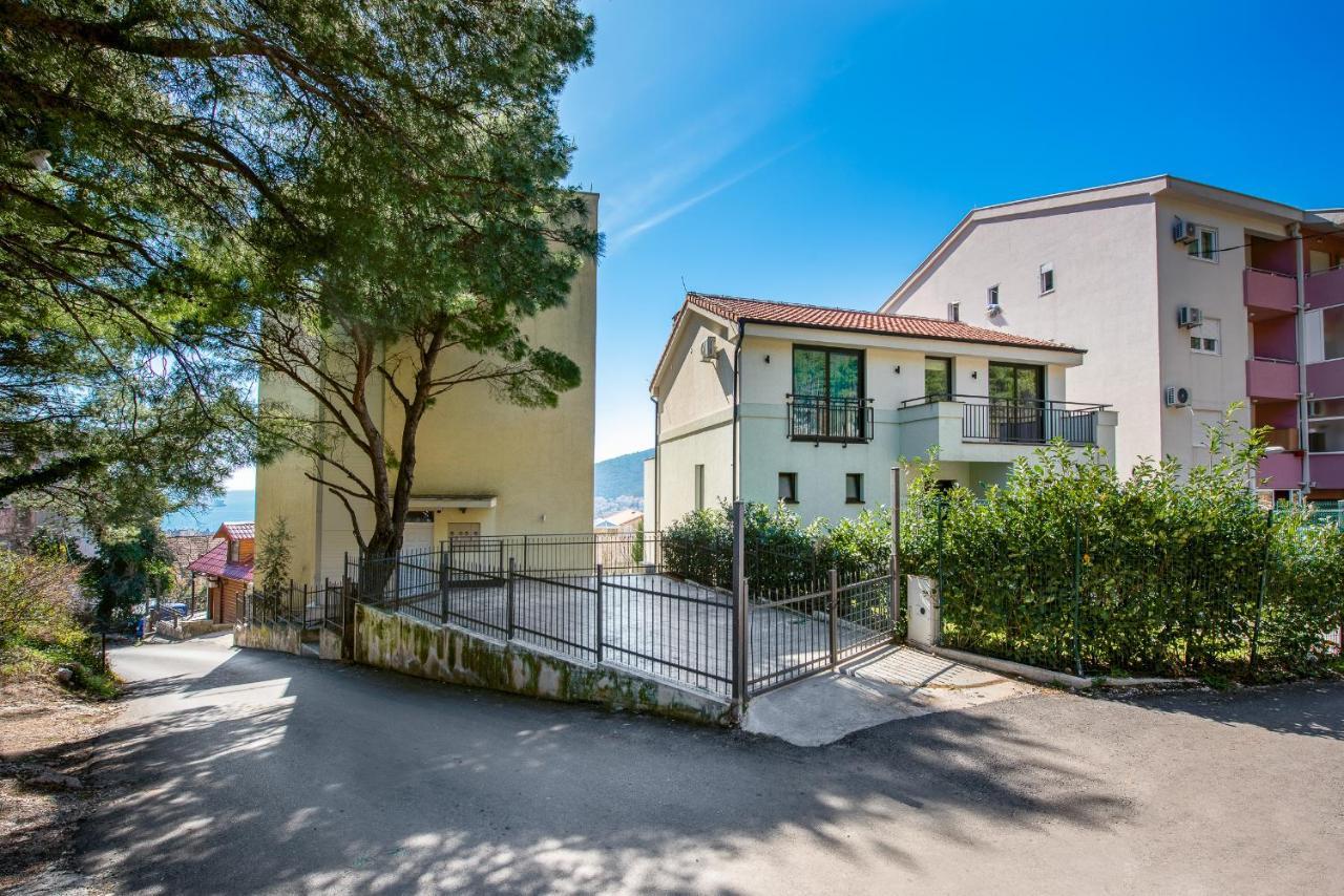 Villa Lazi Sea View بودفا المظهر الخارجي الصورة